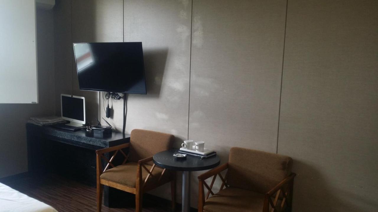 Gwangmyeong Rampart Hotel מראה חיצוני תמונה
